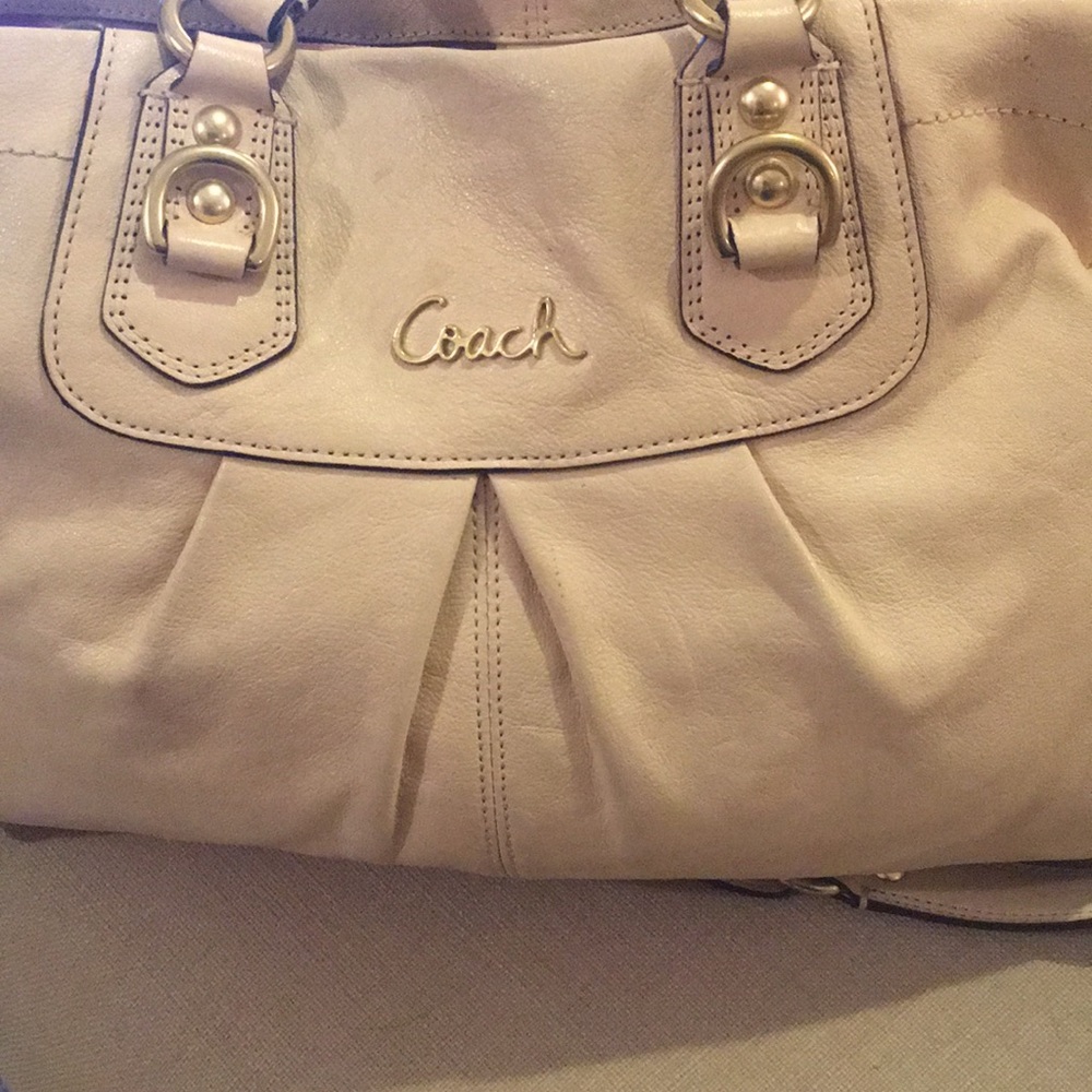 Nude coach bag
